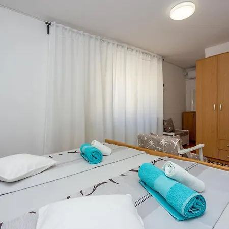 Mudrovcic Apartmán *